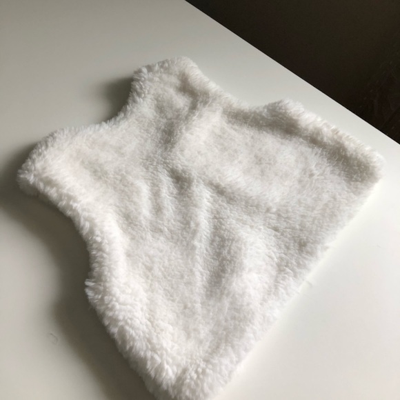 12-18M Girls: White Sweater Vest - Picture 4 of 4